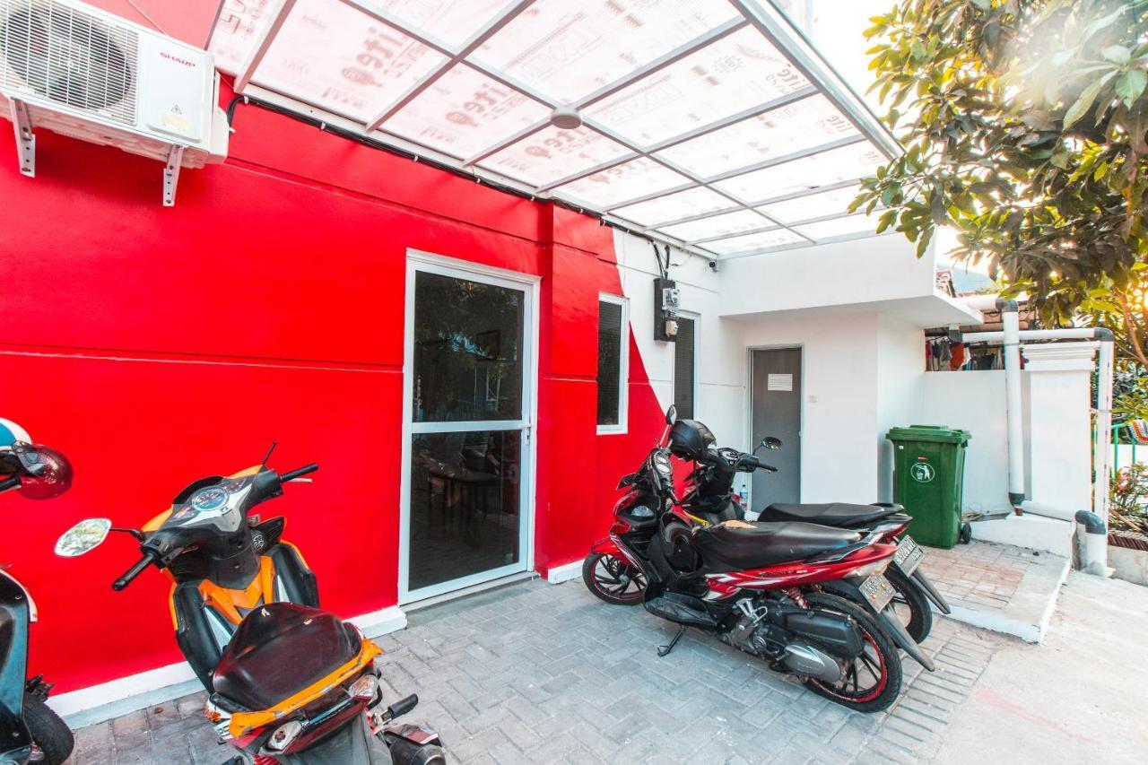 ג'קרטה Oyo 907 Wisma Cakung מראה חיצוני תמונה